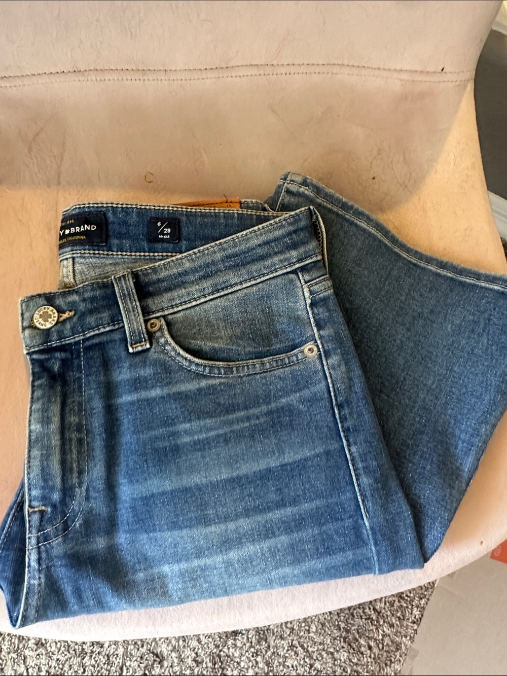 Lucky brand Mid- Rise Blue Denim Jeans